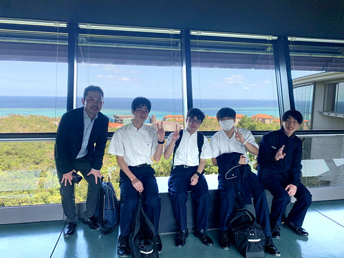 Hiroshima Gakuin High School Students Visited OIST