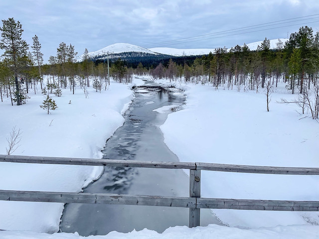 A creek to Äkäslompolo lake