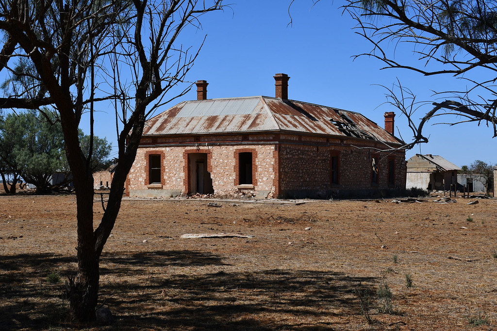 Abandoned farmhouse, Mid North South Australia