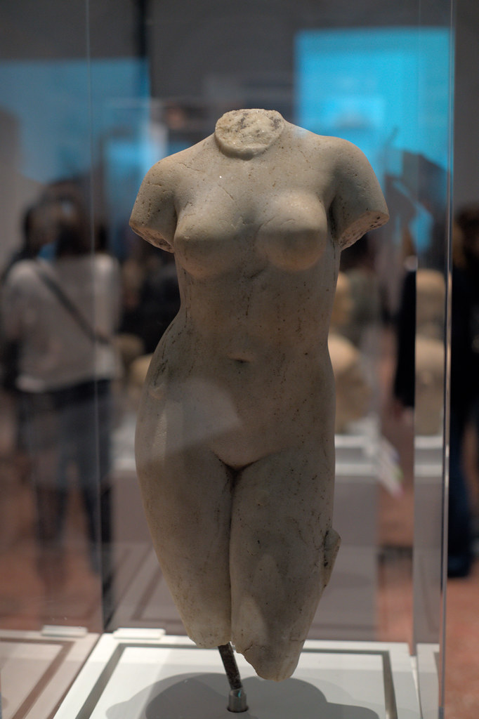 Roman white marble torso of Venus, 1