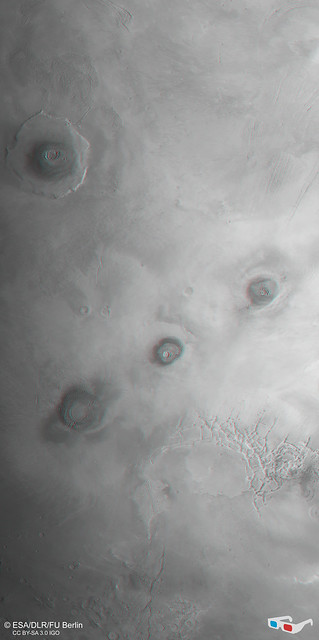 Martian volcanoes in 3D