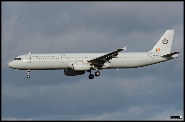 Airbus A321-231, FaeB, CS-TRJ