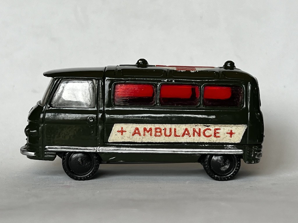 Milton, India - Milton Mini Auto Cars - Number 321 - Military Ambulance - Miniature Diecast Metal Scale Model Emergency Services Vehicle