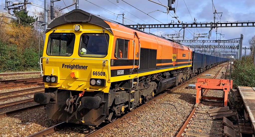 66508 New Livery Freightliner Orange 🍊 City of Doncaster.