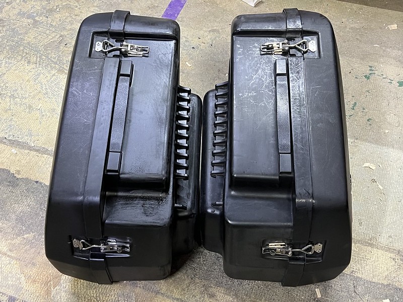 1992 K75 luggage latches - where to find? 53615565440_63d40a9511_c