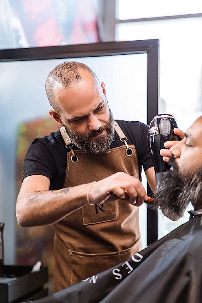 Get the Best Close Shave Near Me at Rusty Blades Men's Salon - Book Now!