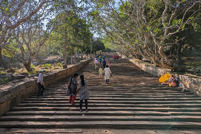 Day Trip to Mihintale Peak - Anuradhapura, Sri Lanka