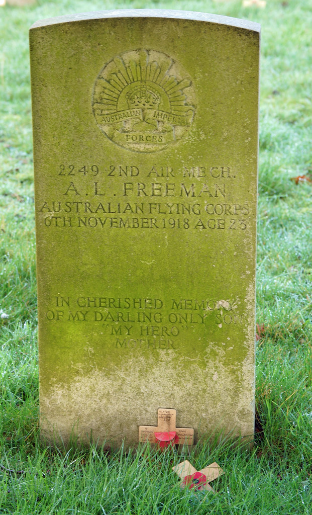 A.L Freeman, Australian Flying Corps, 1918, War Grave, Aylesbury