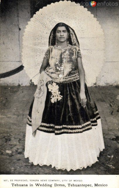 Vintage Mexican Postcard Woman Zapotec Tehuana Trajes