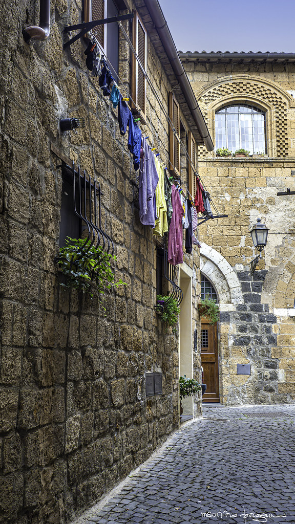 Orvieto, clothes drying