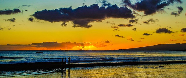 Sea Wall Sunset Waikiki