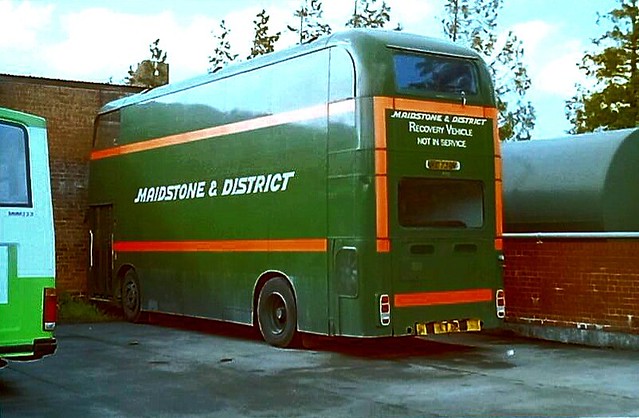 Maidstone & District KKE739N (P99)