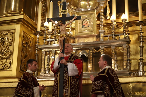 Liturgia Męki Pańskiej w katedrze na Wawelu 29.03.2024 r.