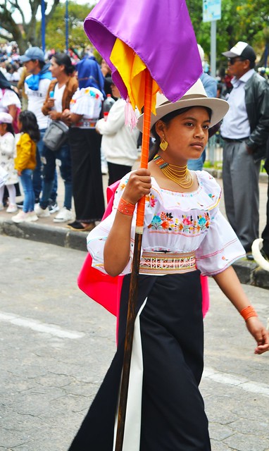 Participante en la procesión,  Cotacachi