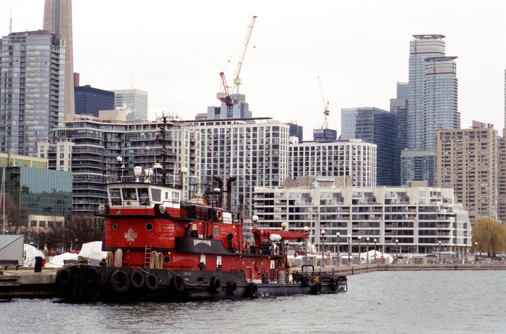 Red Tugboat in Harbourfront