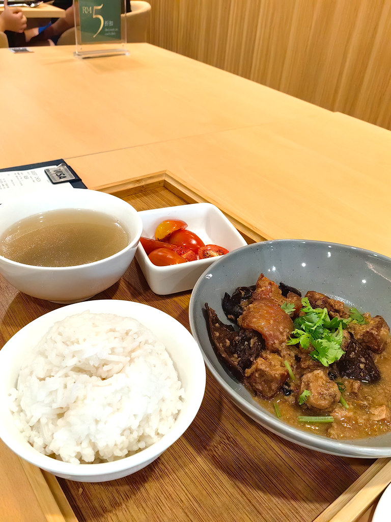 客家炸肉燜木耳飯 Hakka Style Braised Pork Belly with Black Fungus Rice rm$20 @ 客善 Hakshan USJ10