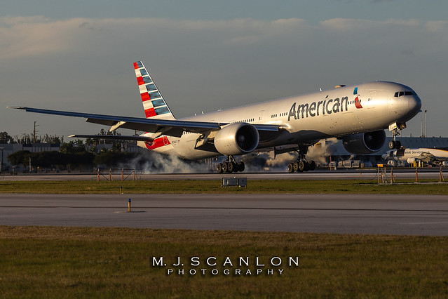 N736AT American Airlines | Boeing 777-323ER | Miami International Airport