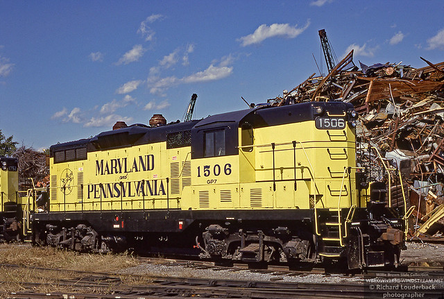 Maryland & Pennsylvania GP7 1506 {built 5/53 as RDG 621} is at York, PA on 9/28/91.