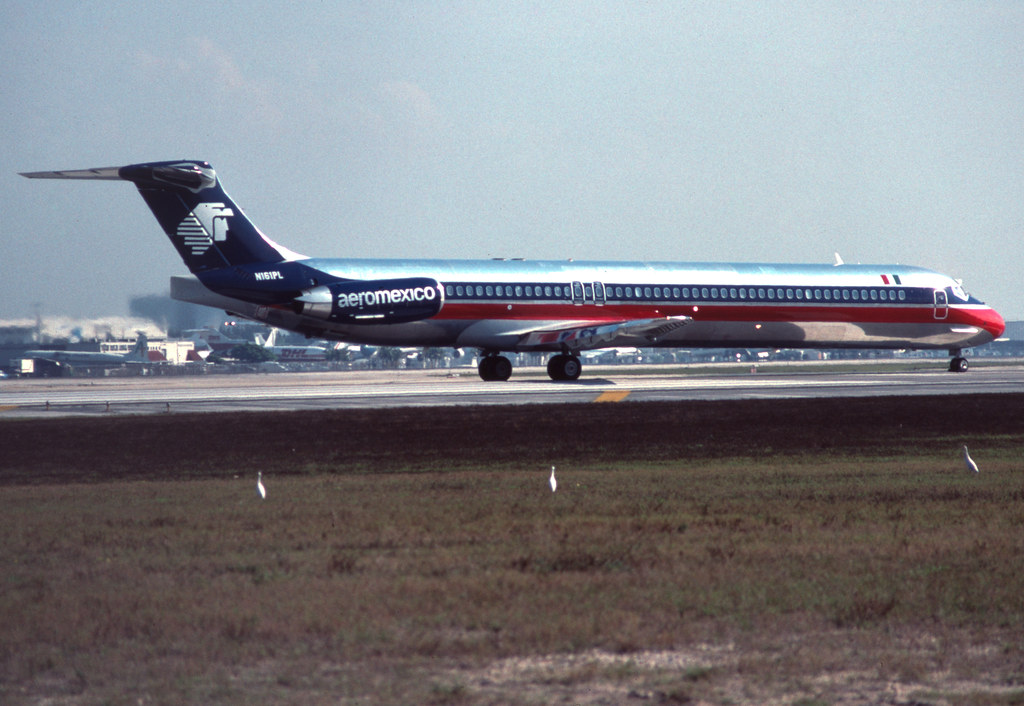 Aeroméxico McDonnell Douglas MD-88 N161PL January 1990 MIA