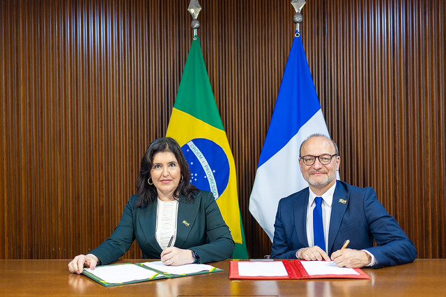 28-03-2024 - Cerimônia de assinatura de ato entre Ministros e Ministras do Brasil e da França