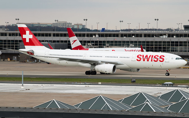 Swiss International Air Lines Airbus A330-343 HB-JHM - Dulles/IAD/KIAD