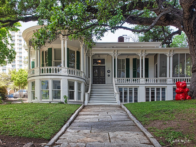 Eugene BreEugene Bremond House, Austin, Texas (1 of 2)