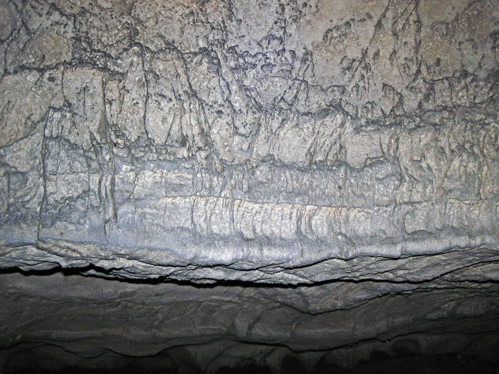 Fractured & faulted limestones (Ste. Genevieve Limestone, Middle Mississippian; Pass of El Ghor, Mammoth Cave, Kentucky, USA) 4