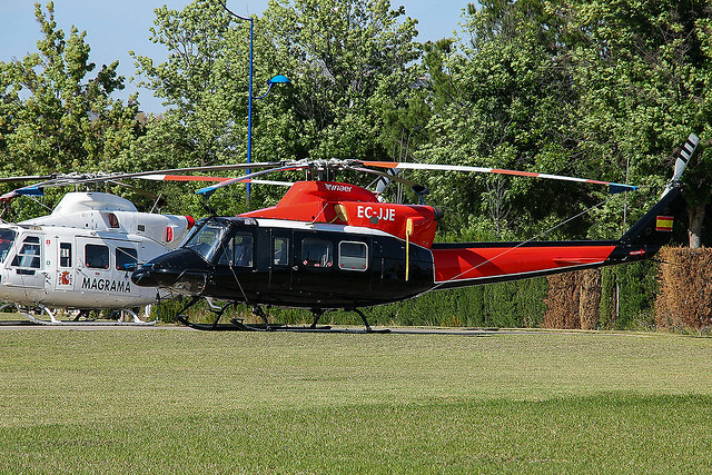 Bell 412 - INAER - EC-JJE - s/n 33004