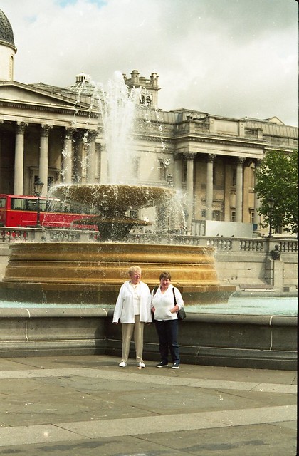 A walk round London in 2002 - David Beckham Statue in Trafalgar Square