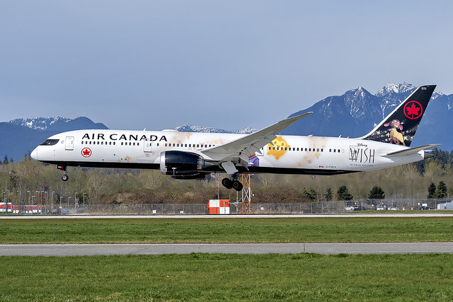 Air Canada 787-9 in Disney's Wish Livery