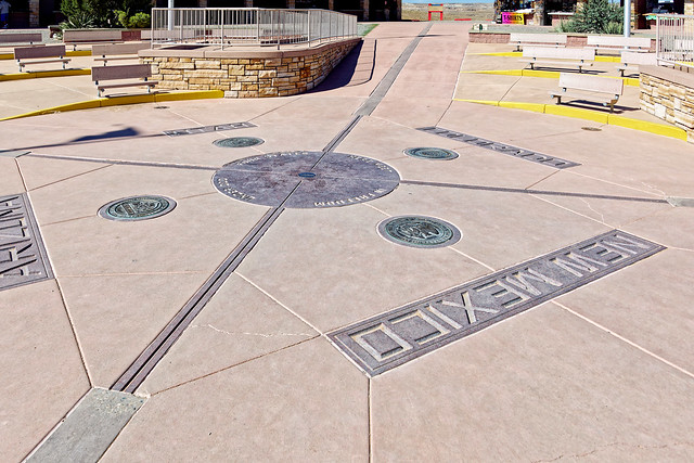 Navigation of Four Corners Monument Navajo Tribal Park