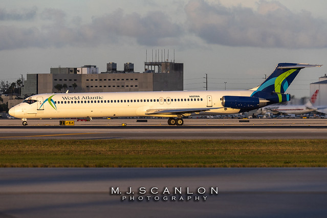 N805WA World Atlantic Airlines | McDonnell Douglas MD-83 | Miami International Airport
