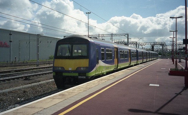 Silverlink Class 321/4 321436 - Rugby