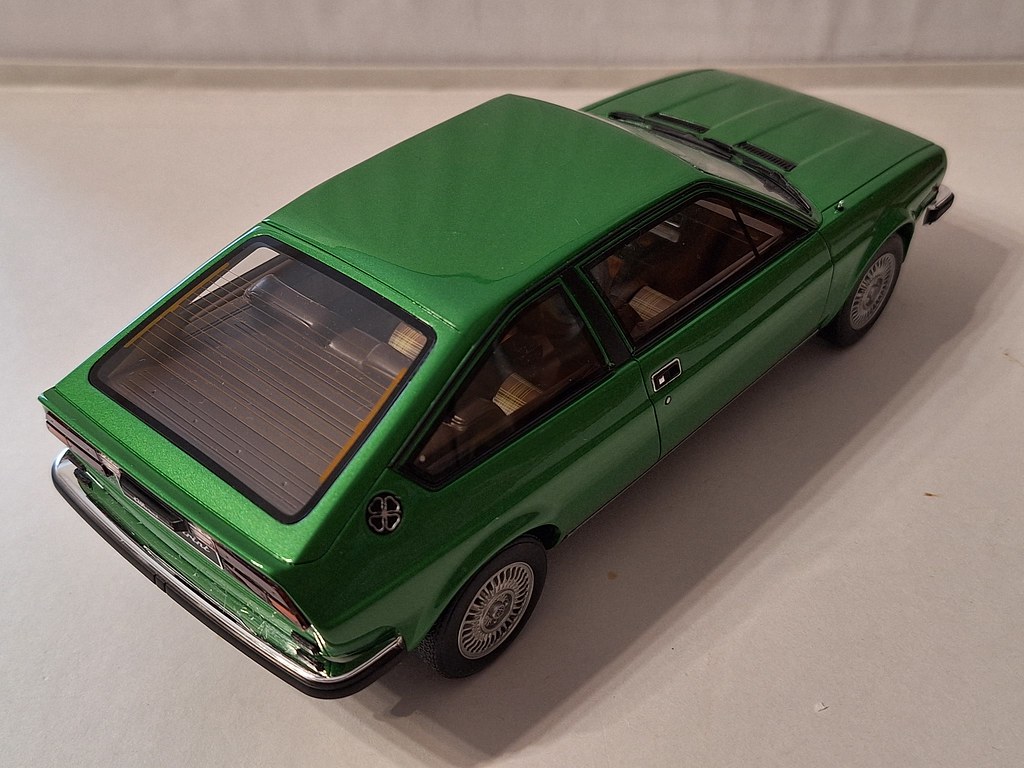 Alfa Romeo Alfasud Sprint 1976 (Ottomobile 1/18 ltd 309/999 pcs)