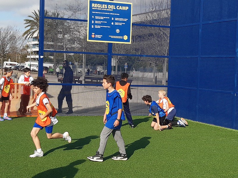 Las escuelas de Sitges compiten por representar la Villa en el torneo escolar de fútbol ‘Salid y disfrutad’