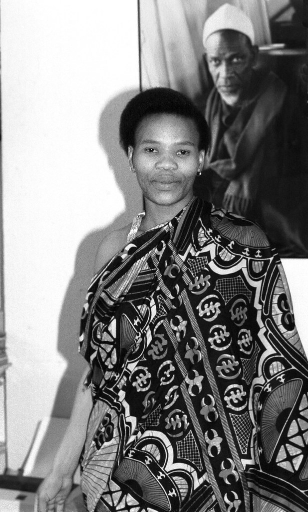 Chumie Lovely South African Nurse in Green West African Ethnic Cultural Cloth with Zulu Beads Portrait Photoshoot Havercourt Studio London B&W July 2001  001