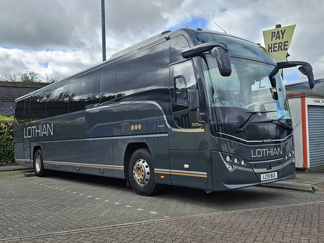 LC19BUS Lothian Motor Coaches Plaxton Panther in Windsor
