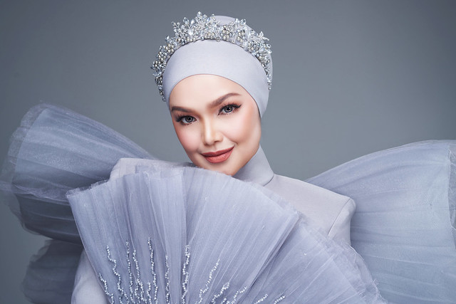 Cinta Tak Mungkin Nyanyian Dato’ Sri Siti Nurhaliza Lagu Runut Drama Malang Si Puteri