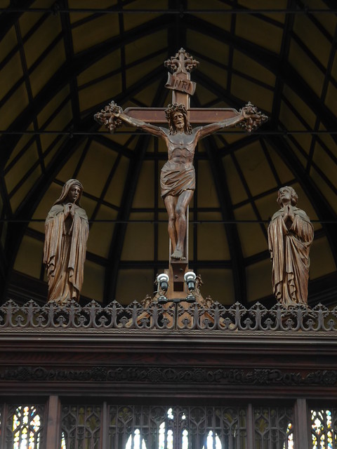 Crucfixion, St John the Baptist's, Leamington Spa