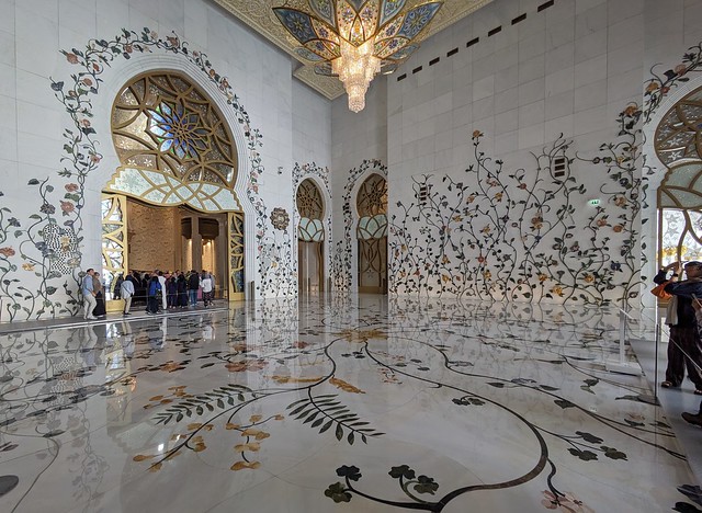 Sheikh Zayed Grand Mosque - Abu Dhabi, UAE (United Arab Emirates)