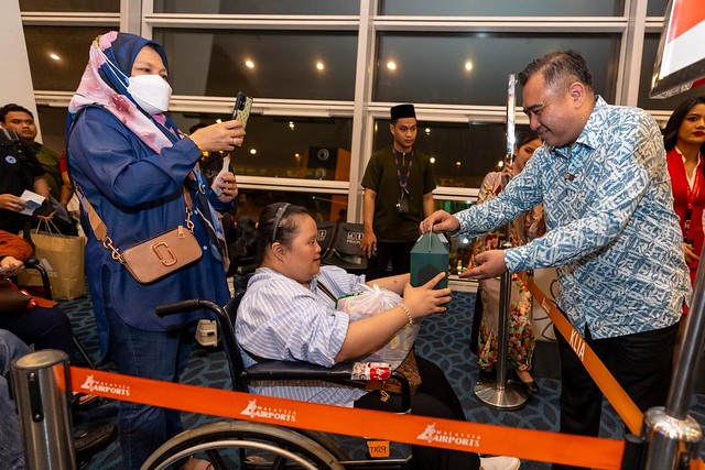 AirAsia Rai Penerbangan Tambang Tetap Pertama Sempena Hari Raya