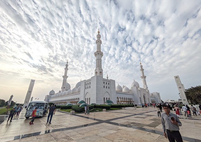 Sheikh Zayed Grand Mosque - Abu Dhabi, UAE (United Arab Emirates)
