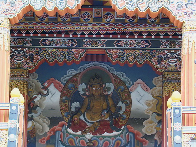 pintura mural al fresco budista interior monasterio fortaleza Tashichoe Dzong Timbu Bután 3
