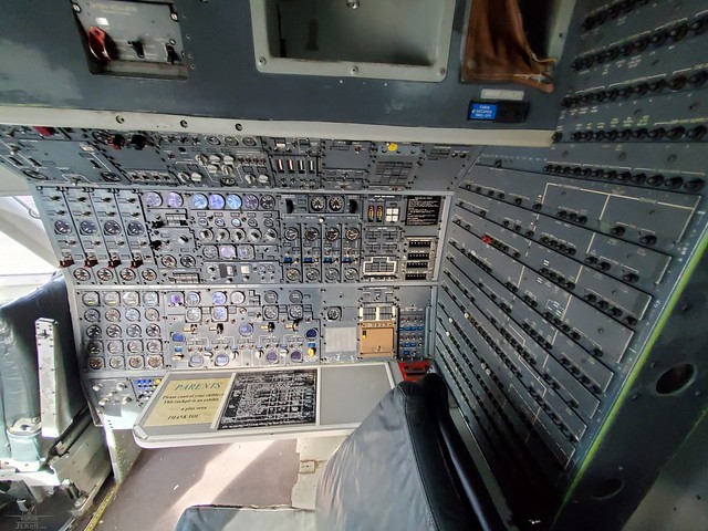 Boeing 747-100 Flight Engineer's Panel