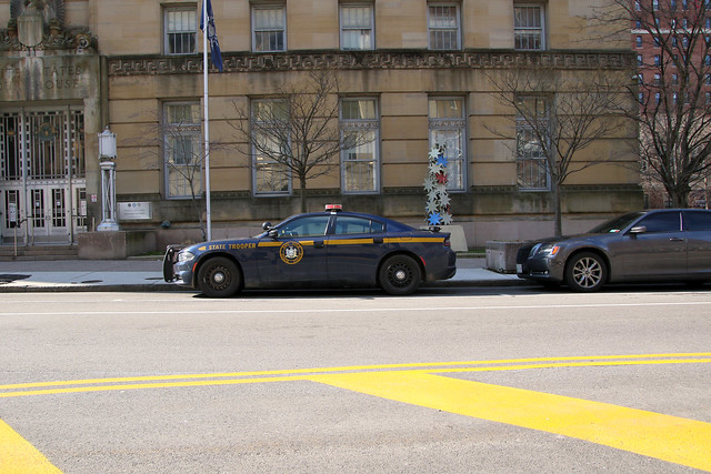 Buffalo NY: New York State Police Dodge Police Intersecptor Sedan