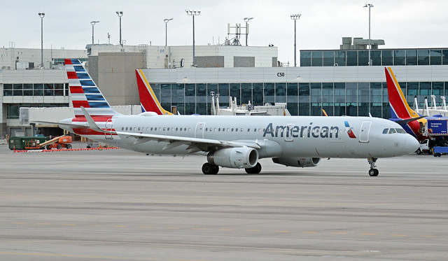 N990AU KLAX 22-04-2023 (U.S.A.) American Airlines Airbus A321-231 CN 7336