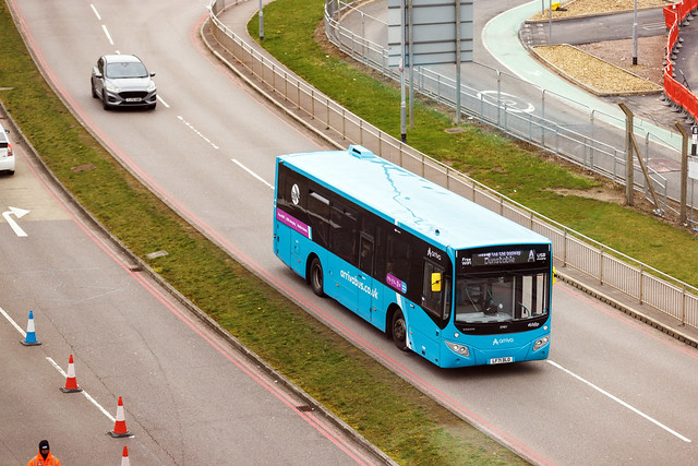 Arriva The Shires 3972, Luton Airport, April 2024