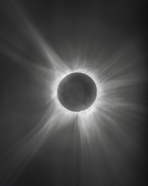 Solar Eclipse 8 April 2024 with Earthshine