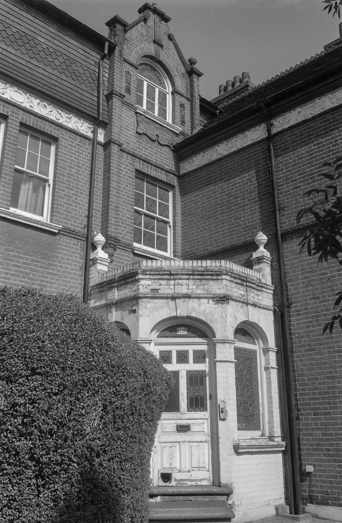 House, 102, Riggindale Rd, Streatham, Lambeth, 1994, 94-7b-21