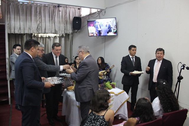 “¡Dios misericordioso!” Servicio especial de Santa Cena en Iglesia de Santiago Centro